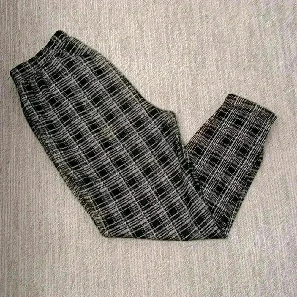 ELLE LARGE OFFICE WORK PANTS (has pockets and elastic band/pull on)